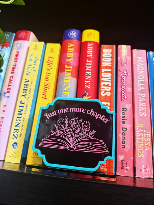 Floral Bookshelf Sign - Cusfomizable